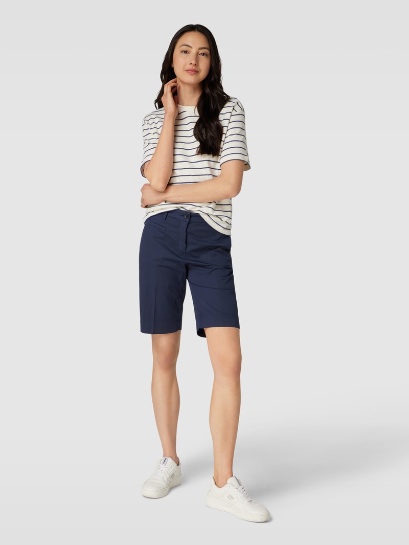 Chino-Shorts mit Bügelfalten Modell 'Marilyn' in marineblau