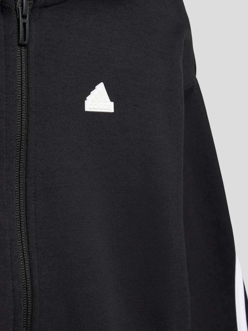 Sweatjacke mit Kapuze in schwarz