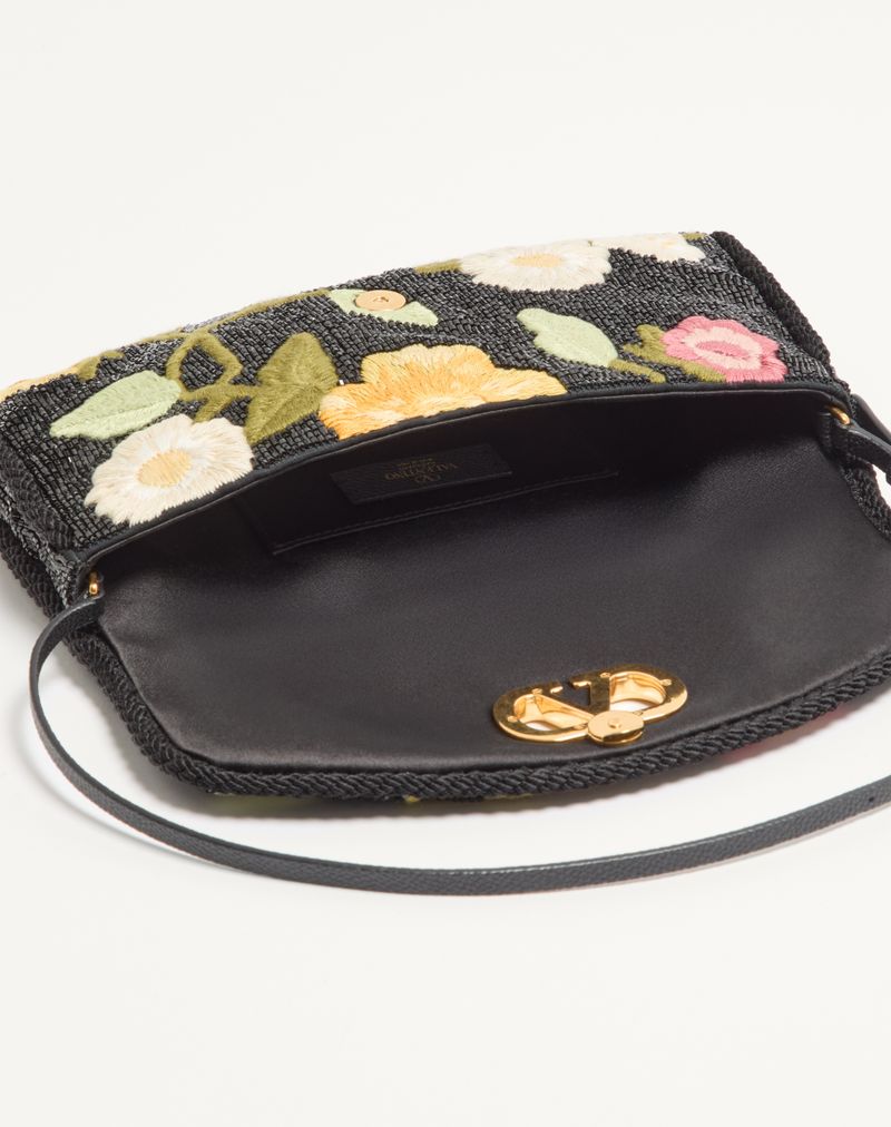 Bolsa de ombro pequena bordada Valentino Garavani Devain