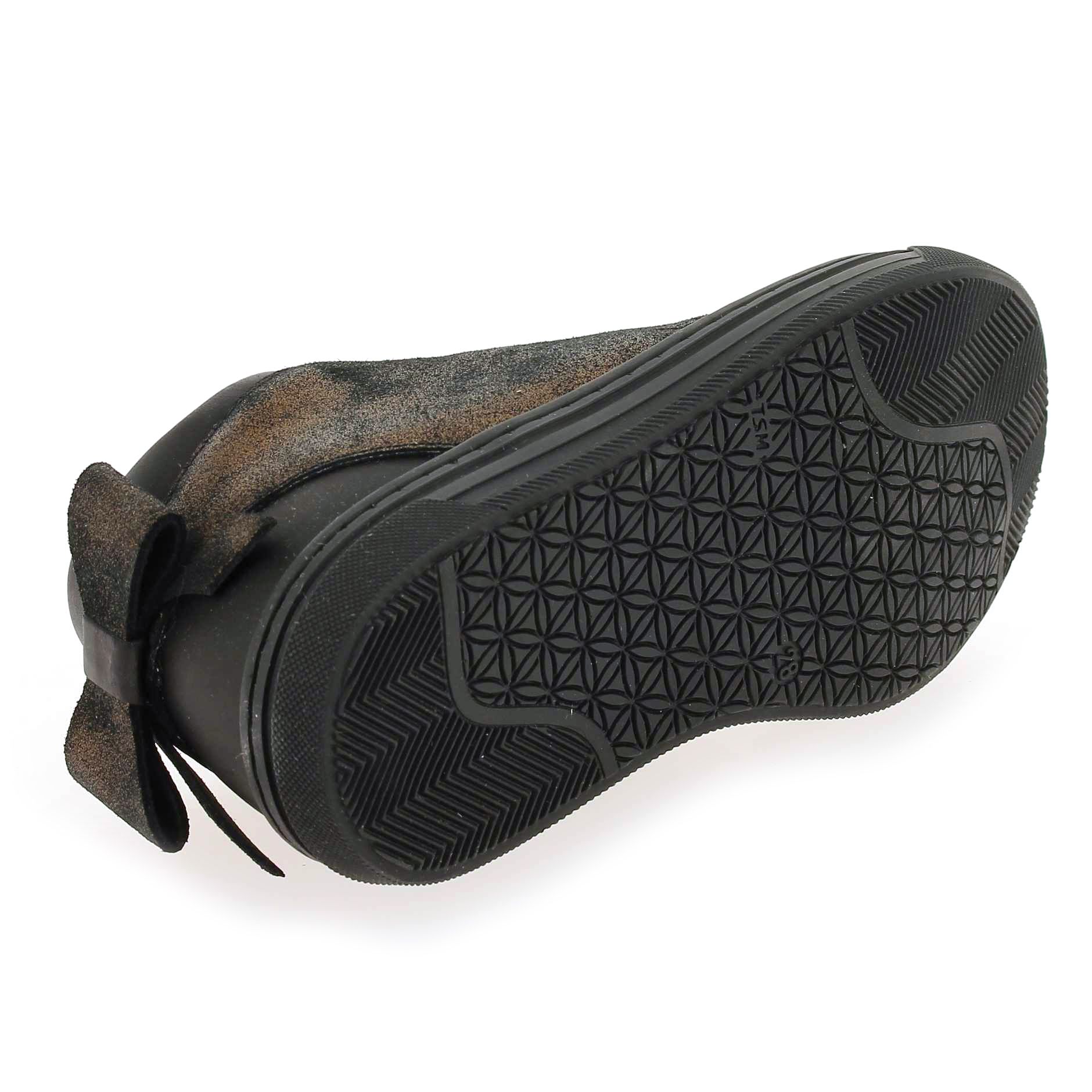 Stones and Bones  MAGGY - Noir Or