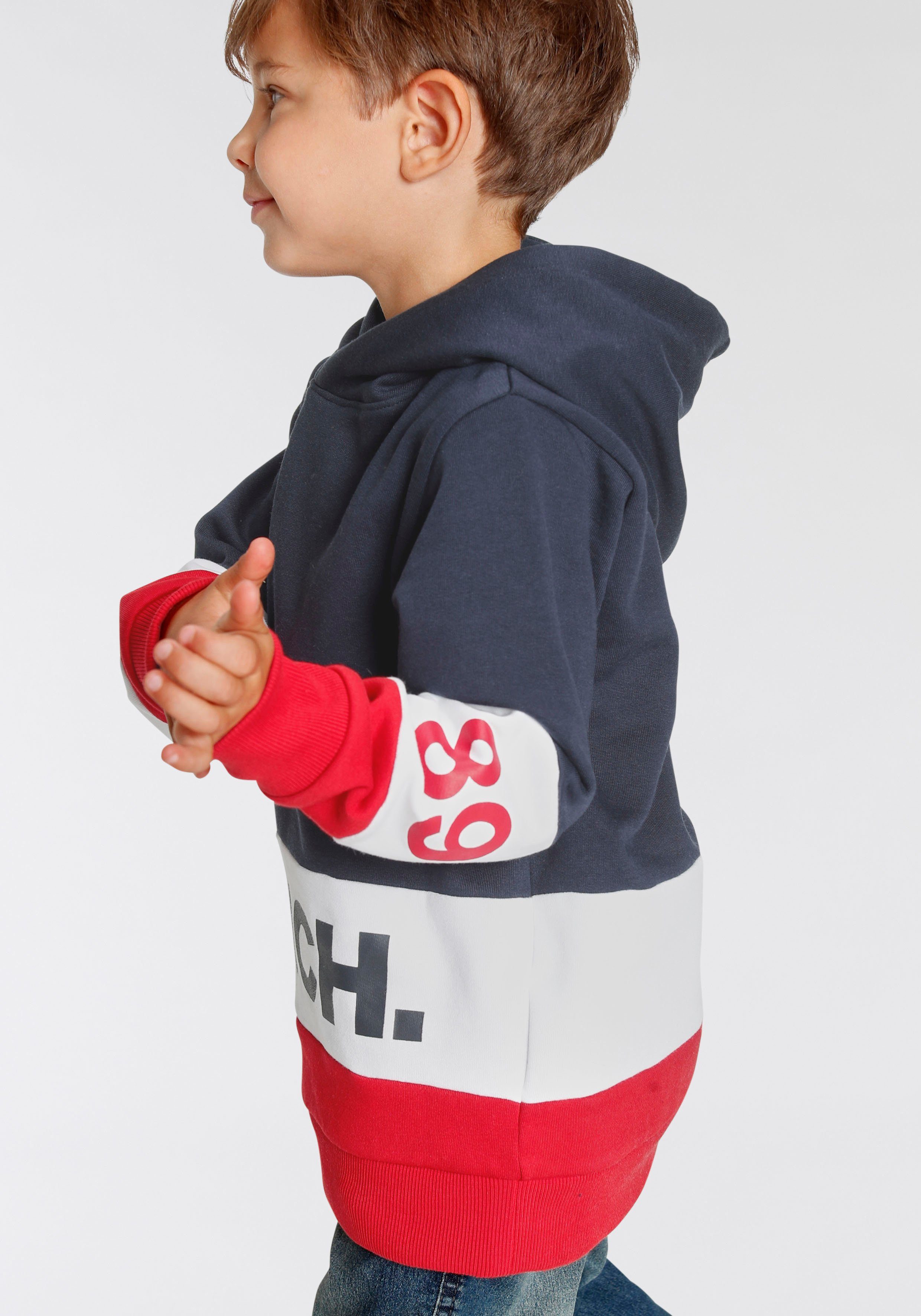 Bench. Kapuzensweatshirt im Colorblock-Design mit Logo-Drucken