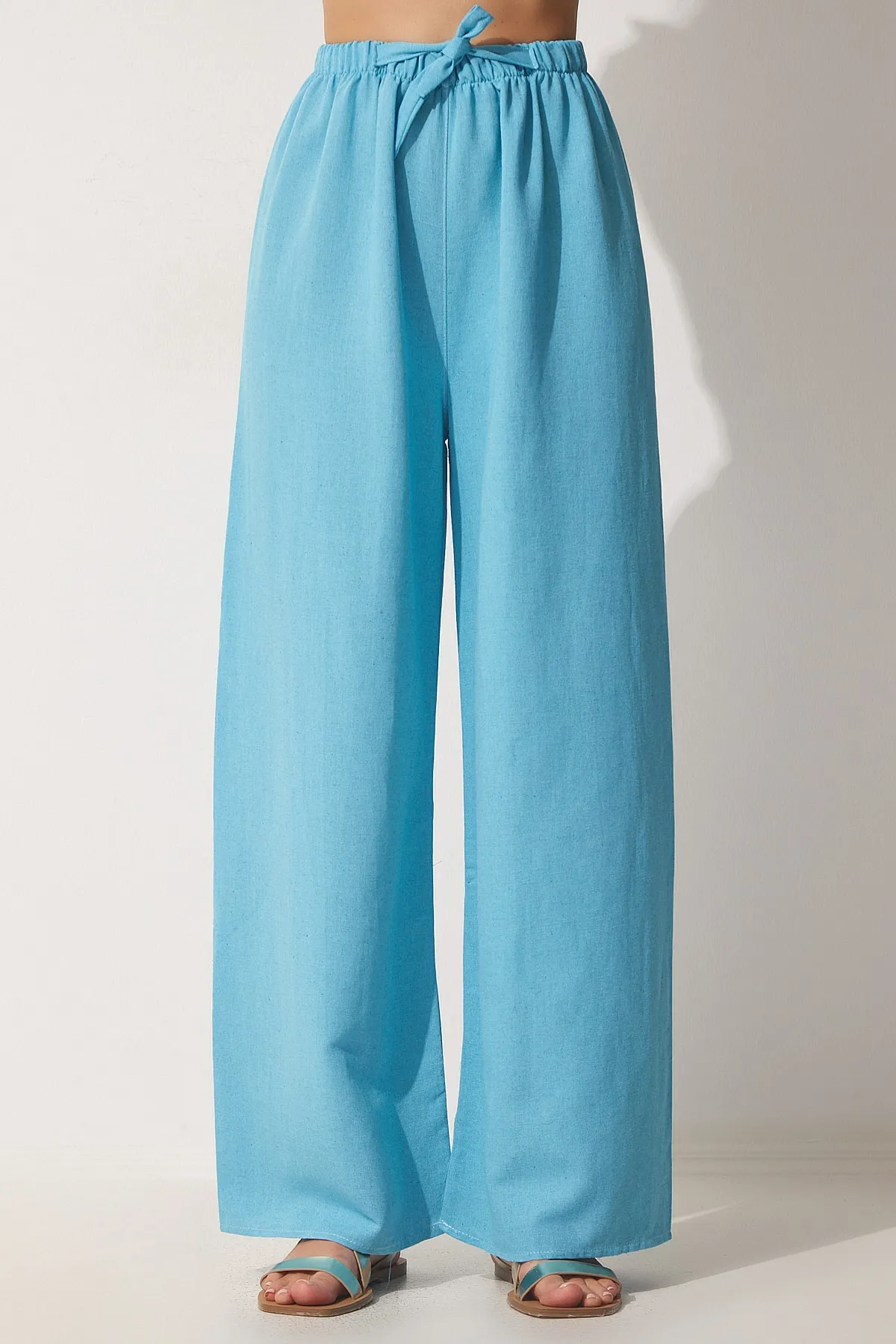 Happiness İstanbul  Blaue lockere Leinenhose für Damen BH00403