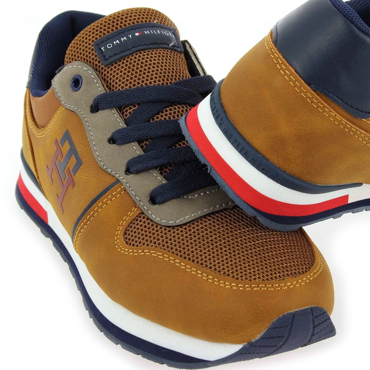 Tommy Hilfiger  T3B9 - cognac