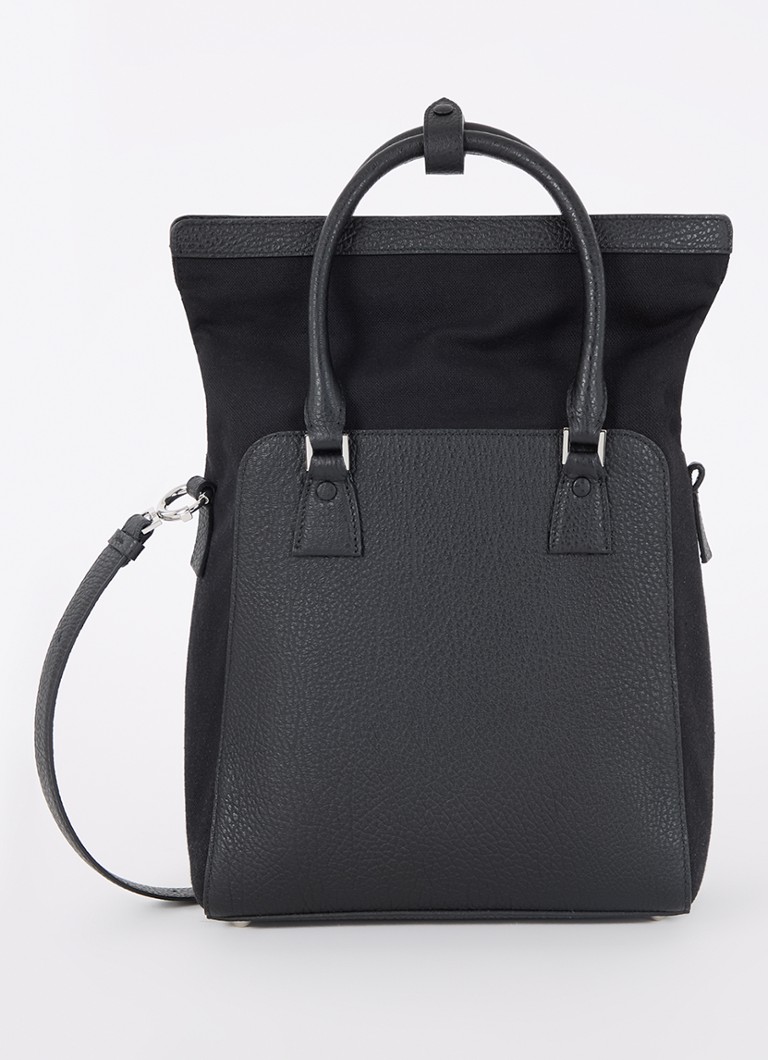 Maison Margiela 5AC Daily vertikālā iepirkumu soma no teļādas ar noņemamu plecu siksnu.