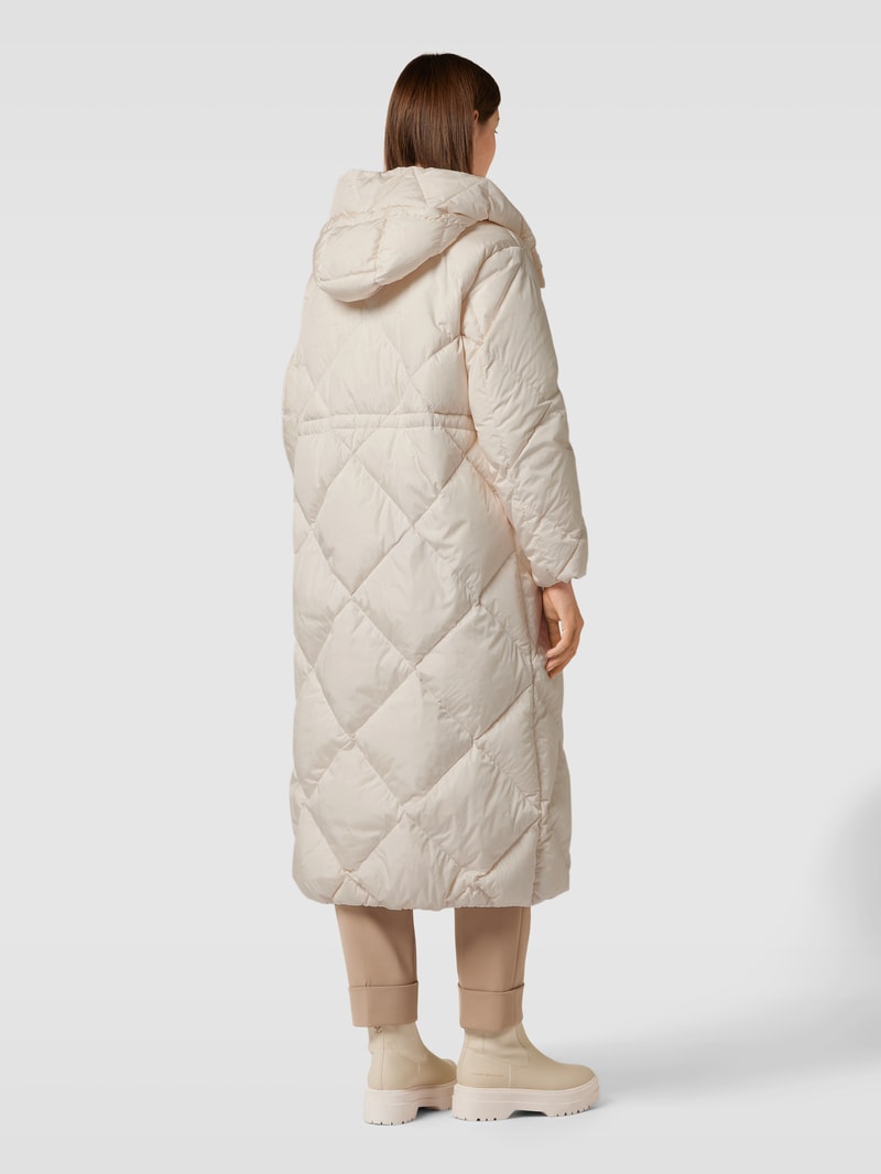 Steppmantel mit Eingrifftaschen Modell 'MIRANO' in offwhite