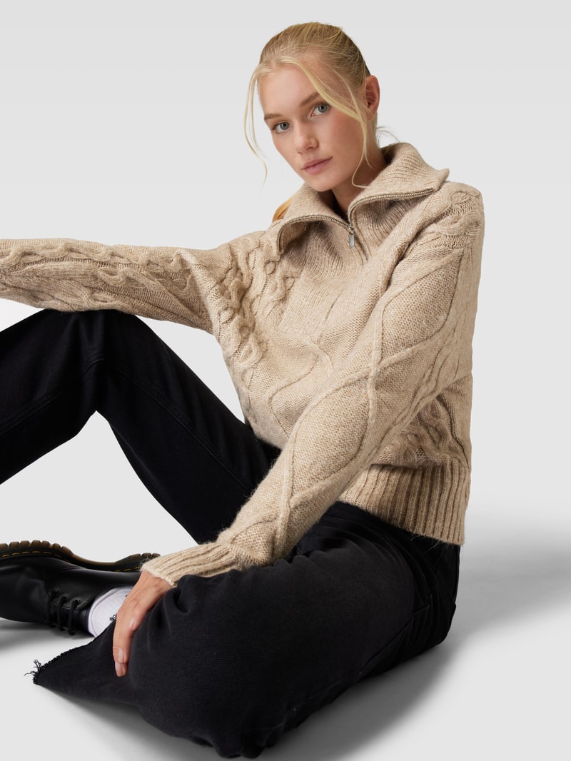 Strickpullover mit Troyer-Kragen in beige