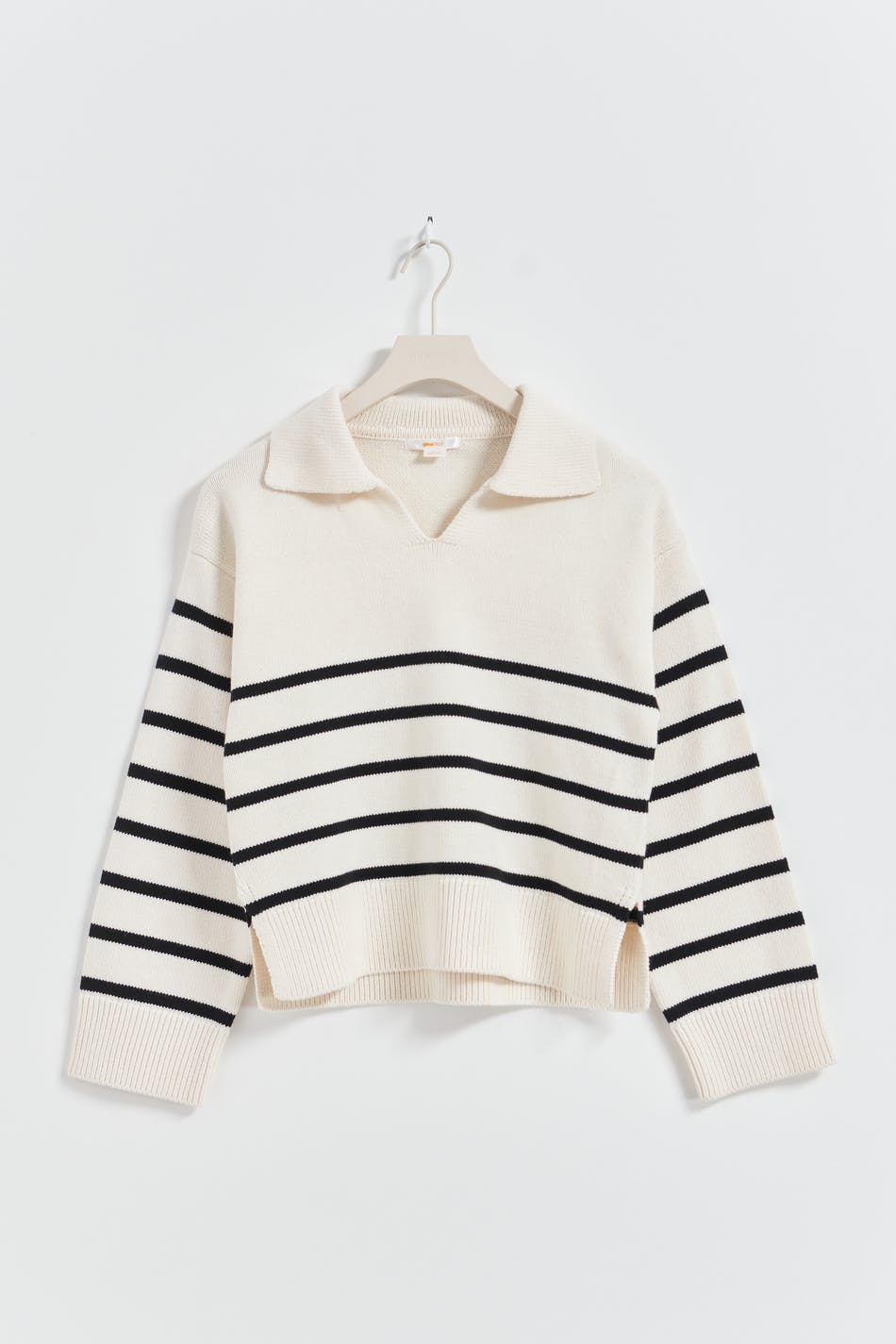Y loose collar sweater