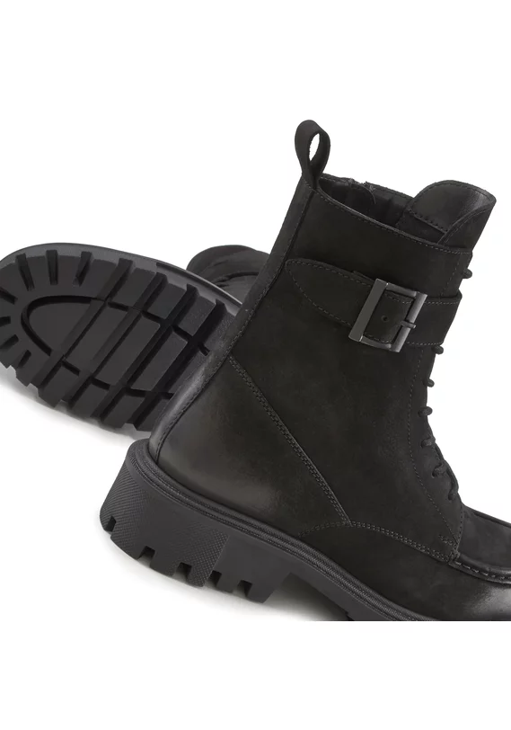 Schnürboots