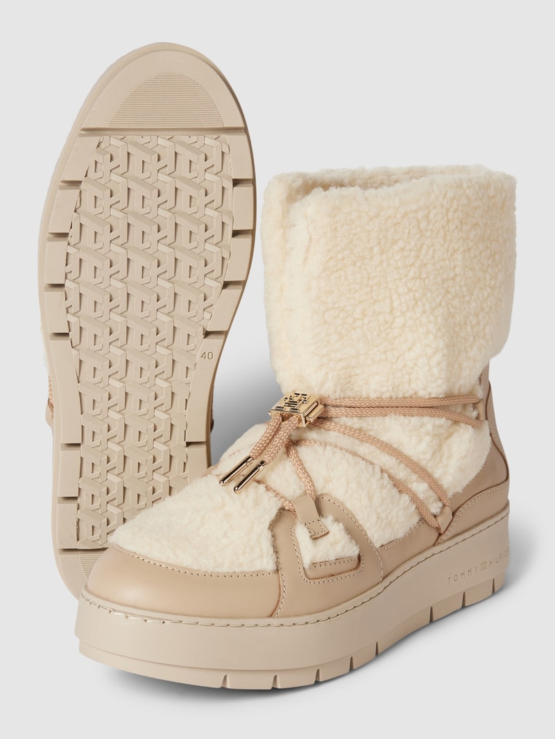 Stiefel mit Teddyfell Modell 'SNOWBOOT' in offwhite