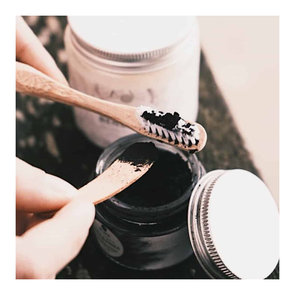 ben & anna Poudre Blanchissante Charbon Black - Sans Fluor Poudre blanchissante en pot