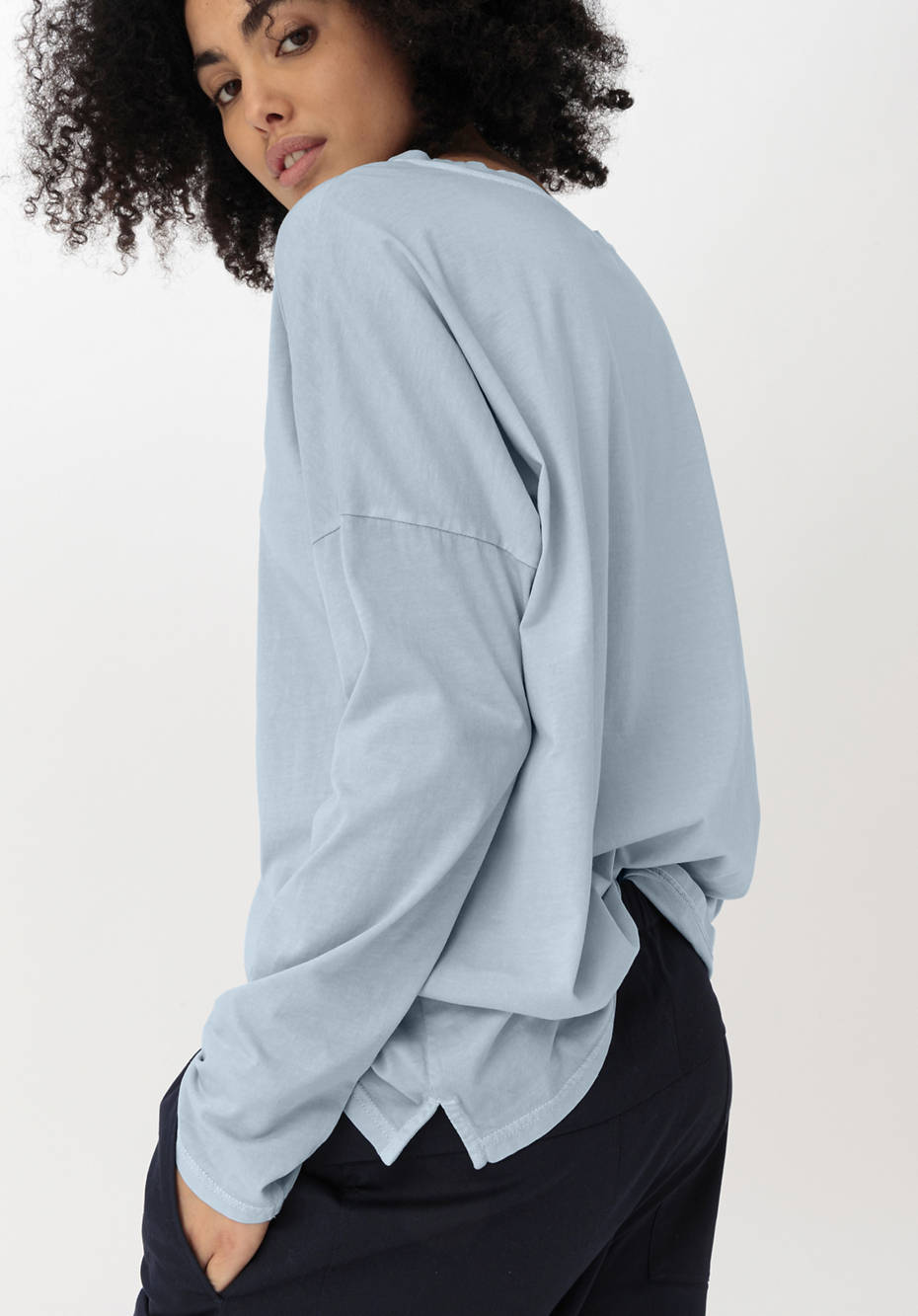 WUNDERKIND X HESSNATUR Longsleeve Mineral Dye aus reiner Bio-Baumwolle