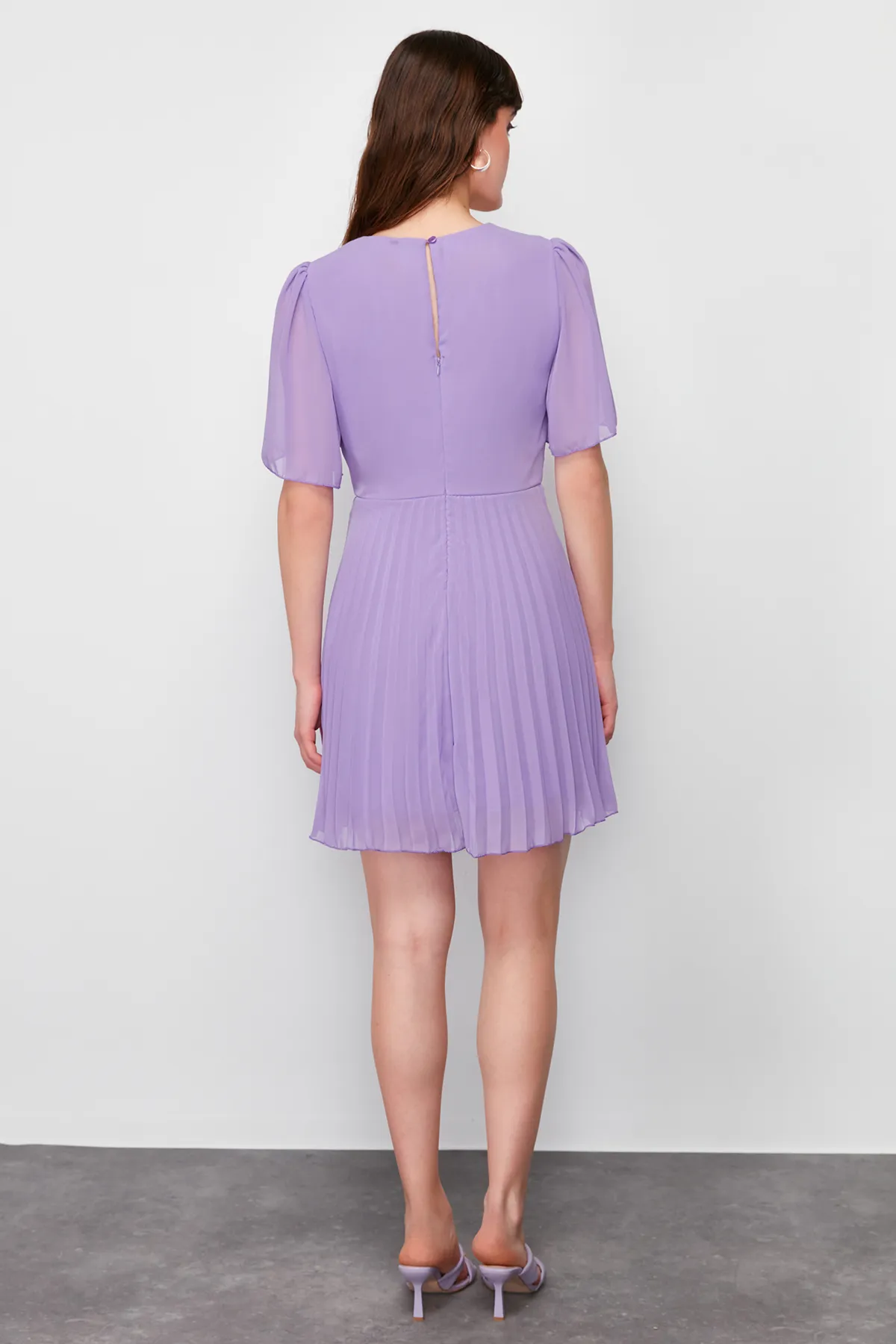 Trendyol Collection  Lila Rock Plissee gefüttert Chiffon Mini gewebtes Kleid TWOSS24EL00716