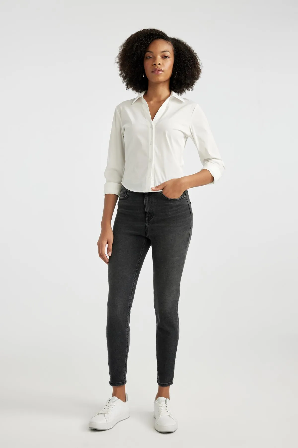 DeFacto  Lange Jeanshose mit schmaler Passform und hoher Taille