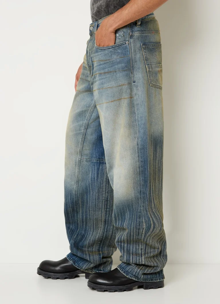 Diesel 2001 D-Macro løs passform jeans med vasket overflate