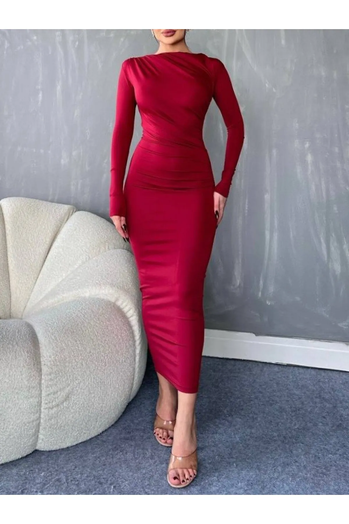 Modamorfo  Langes Skuba-Kleid mit seitlichen Raffungen