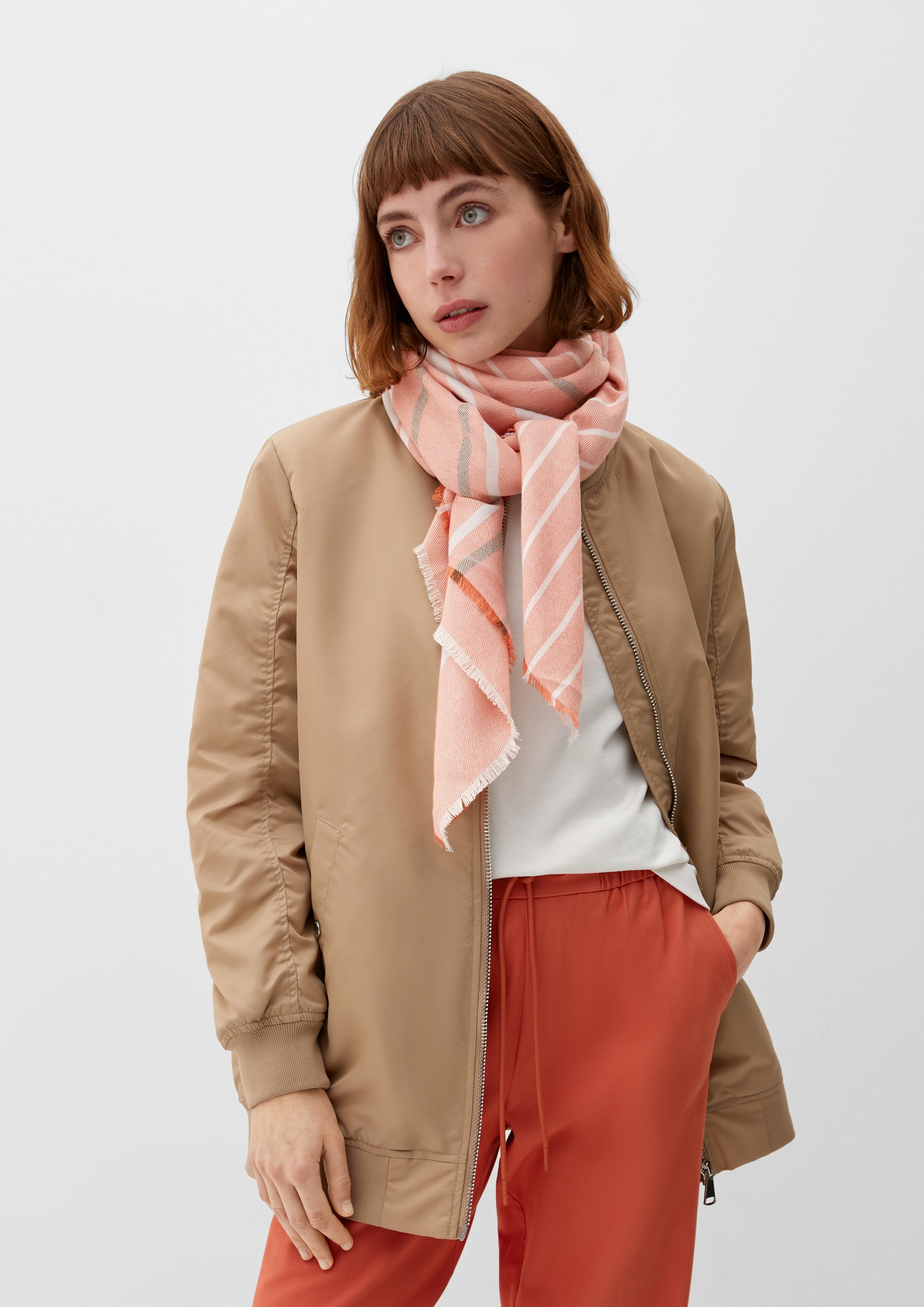 Tuch in gestreiftem Muster  2129436-27G9