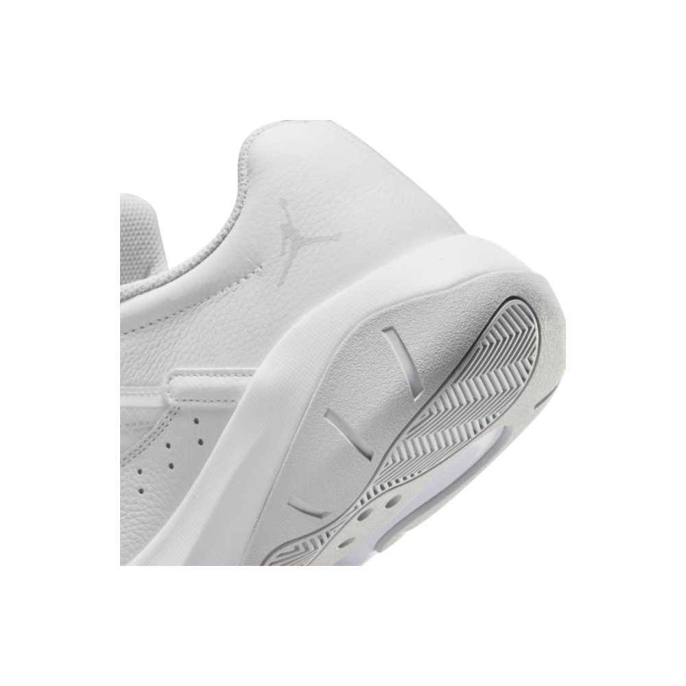 NIKE JORDAN 11 CMFT Low CW0784-101 / weiss