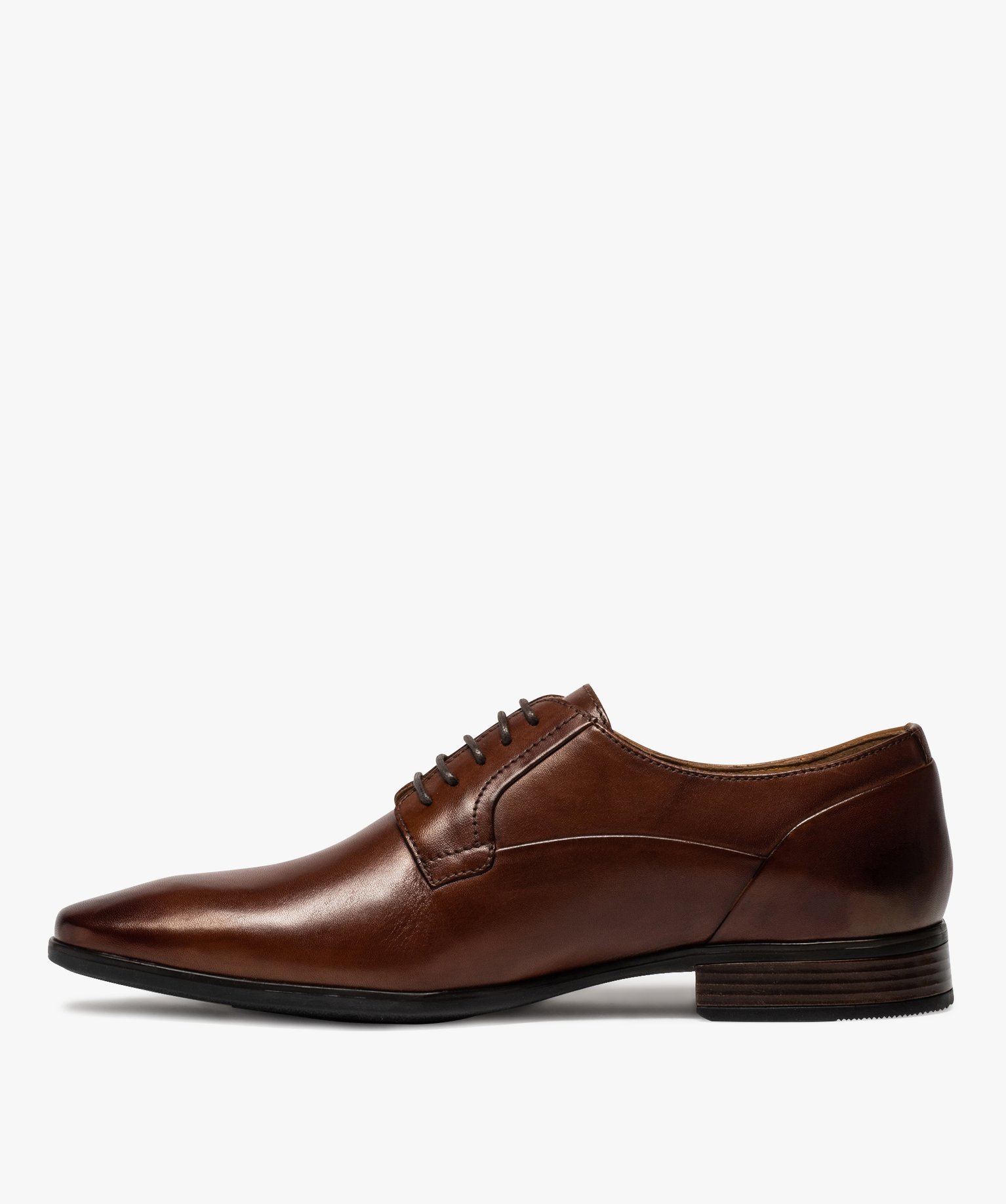 Derbies homme unis en cuir à bout amande – Pierre Cardin camel | GEMO
