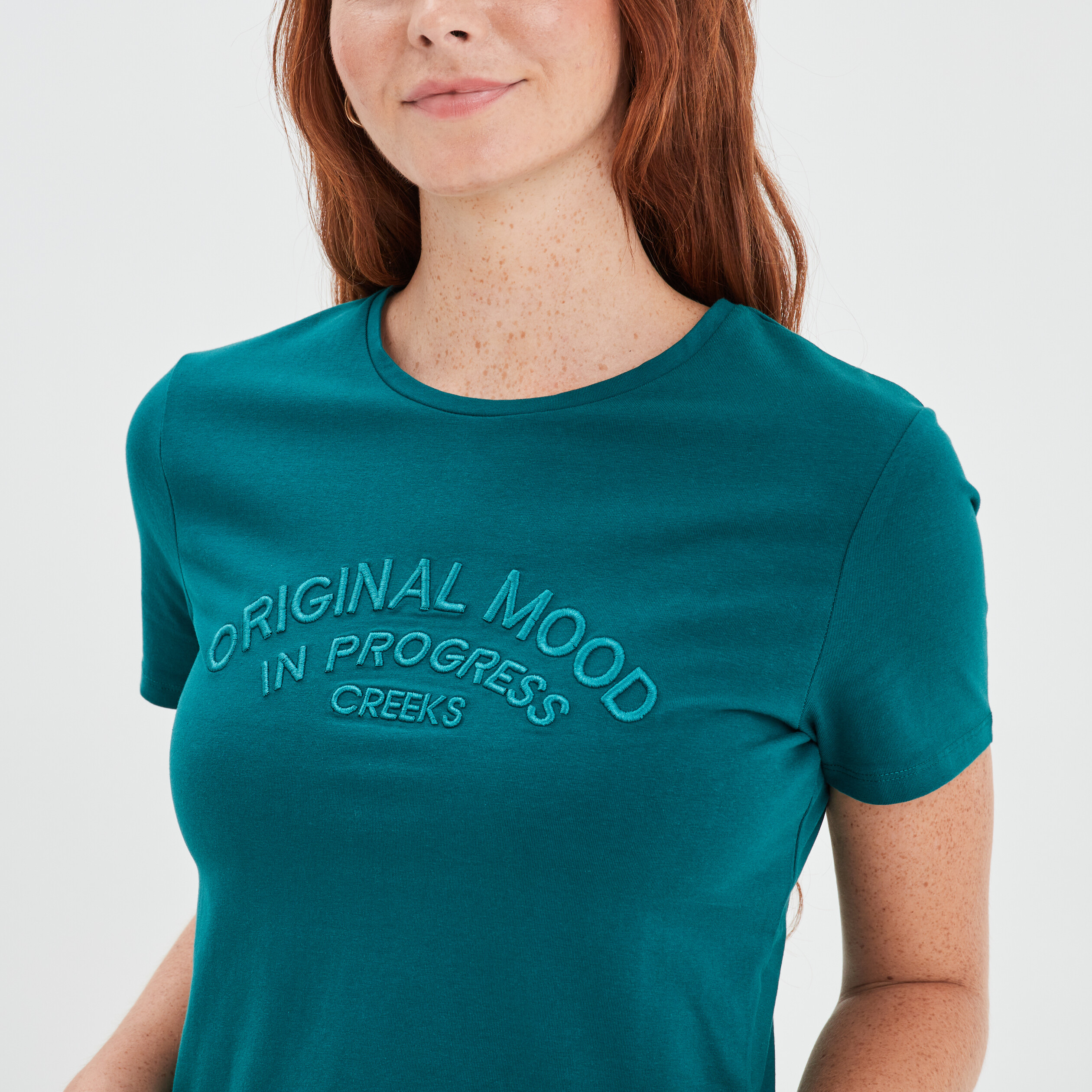 T-shirt cropped ajusté broderie Creeks vert émeraude femme | La Halle