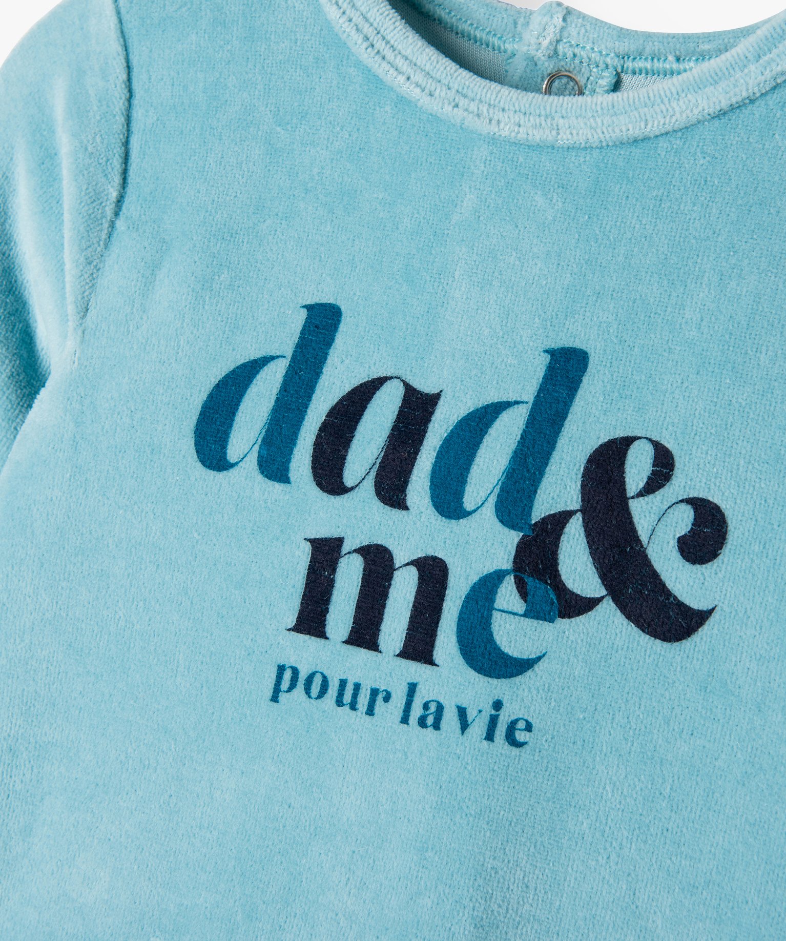 Pyjama bébé à pont-dos en velours avec message bleu | GEMO