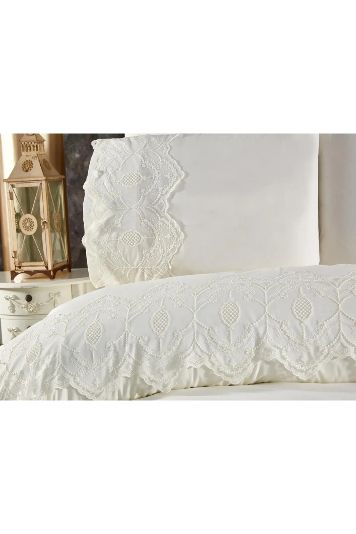 Çeyiz Diyarı  Bettwäsche-Set „Eslem Dowry“ aus französischer Spitze, cremefarben
