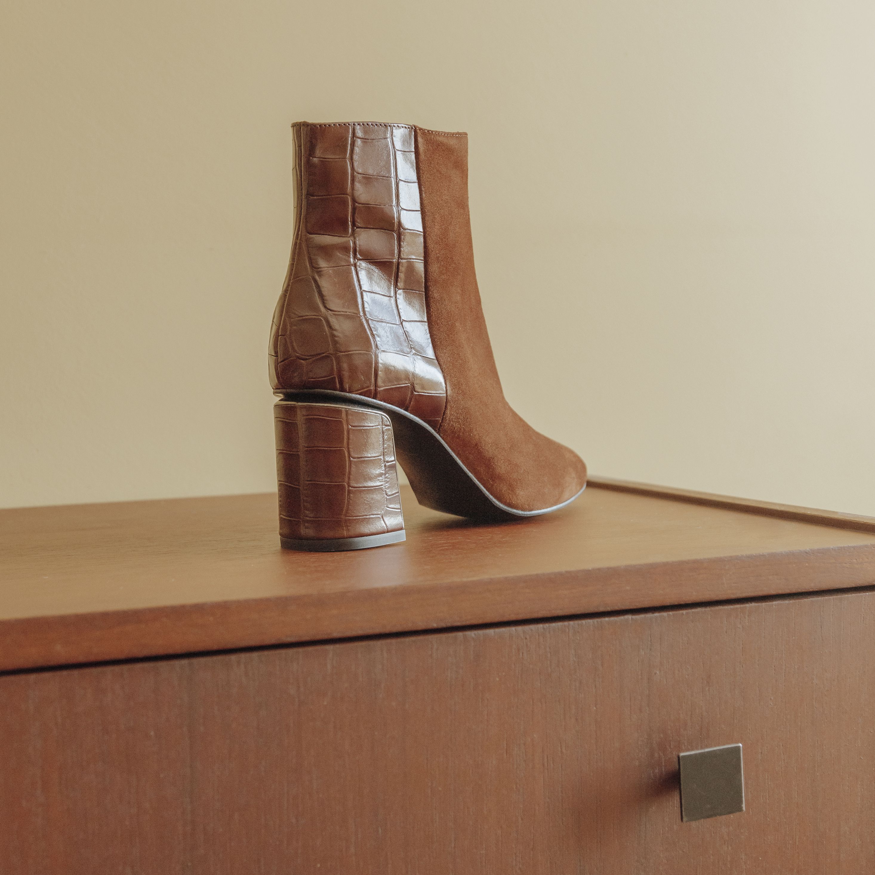 J Hay  2880 - Cognac