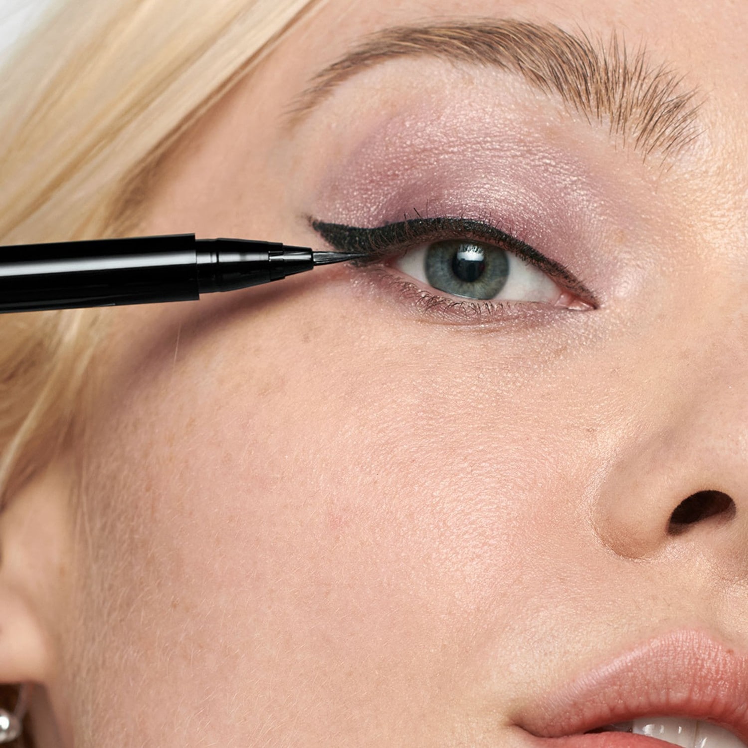 Clinique High Impact Easy Liner