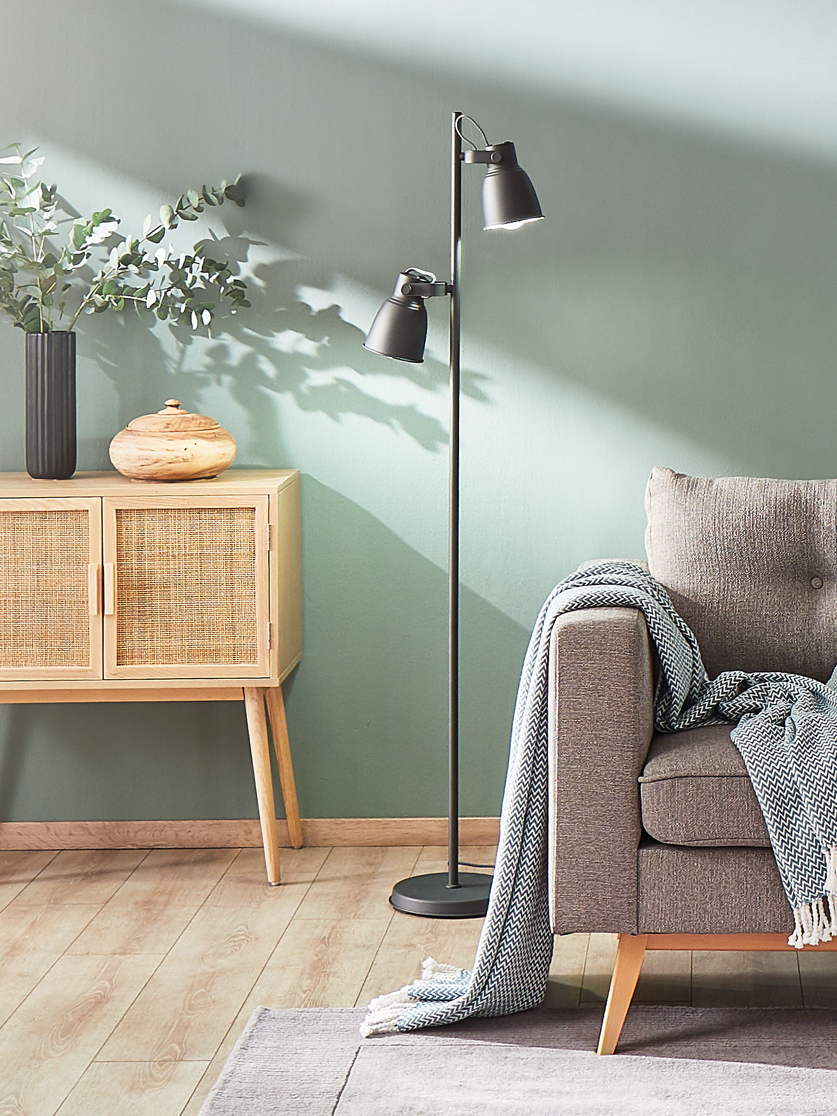 Timelessi Standleuchte, Sand Black