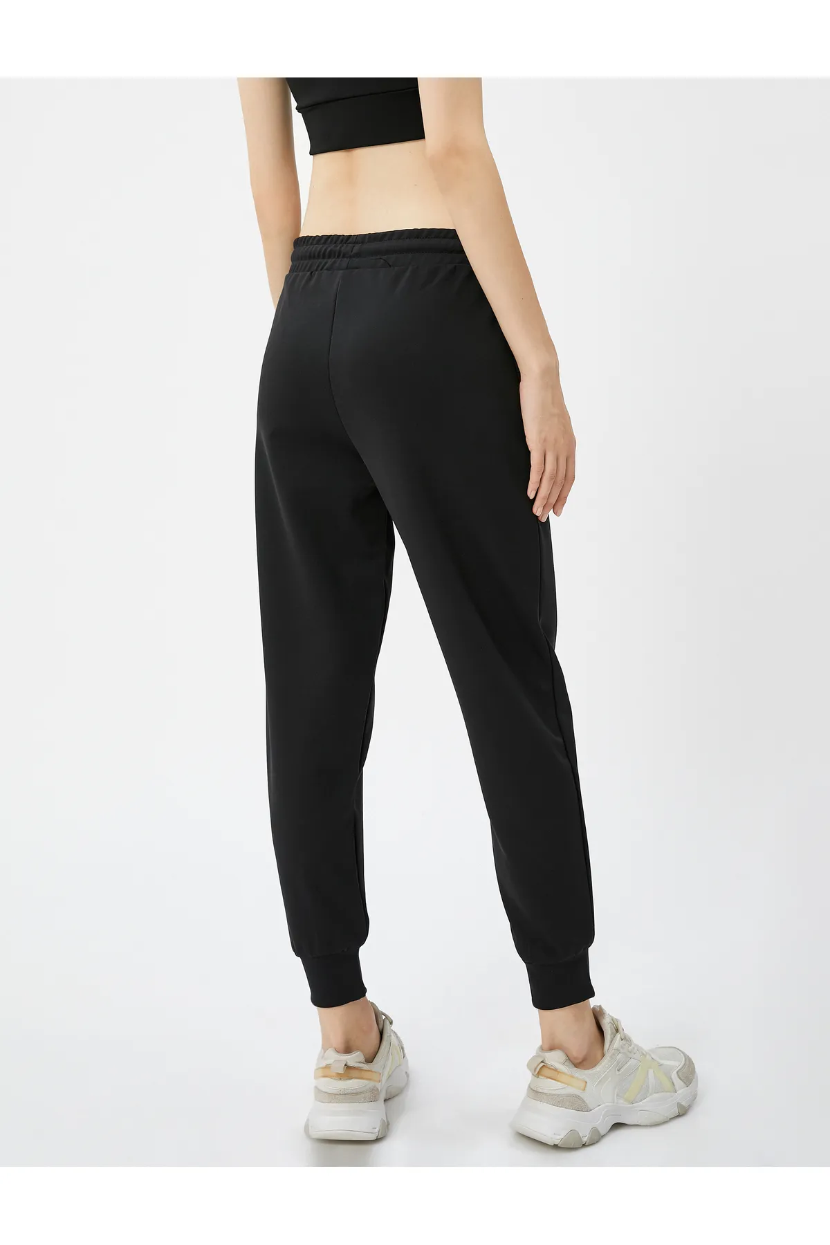 Koton  Einfache Jogger-Jogginghose mit Taschen und Bindebund