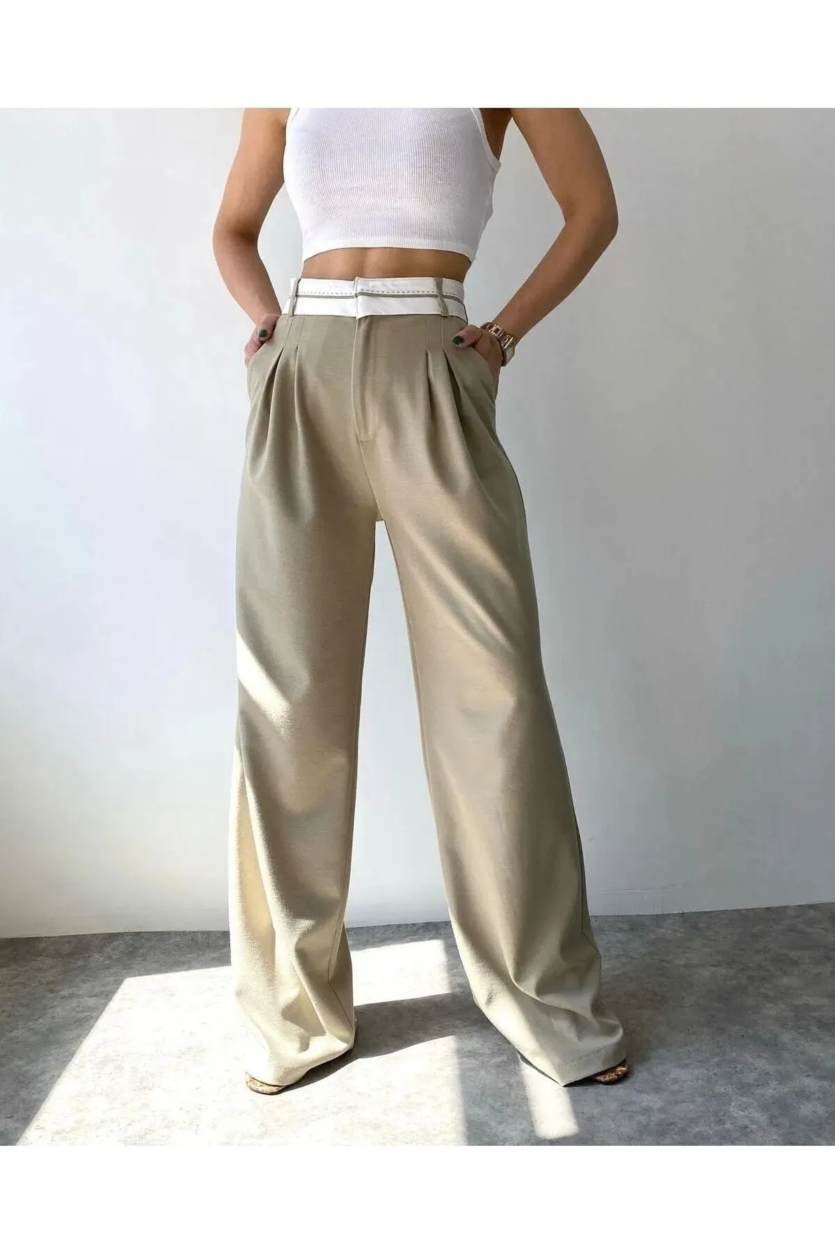 IŞILDA FASHION  Schwarze Palazzo-Hose mit umgekehrtem Gürtel und hoher Taille für Damen