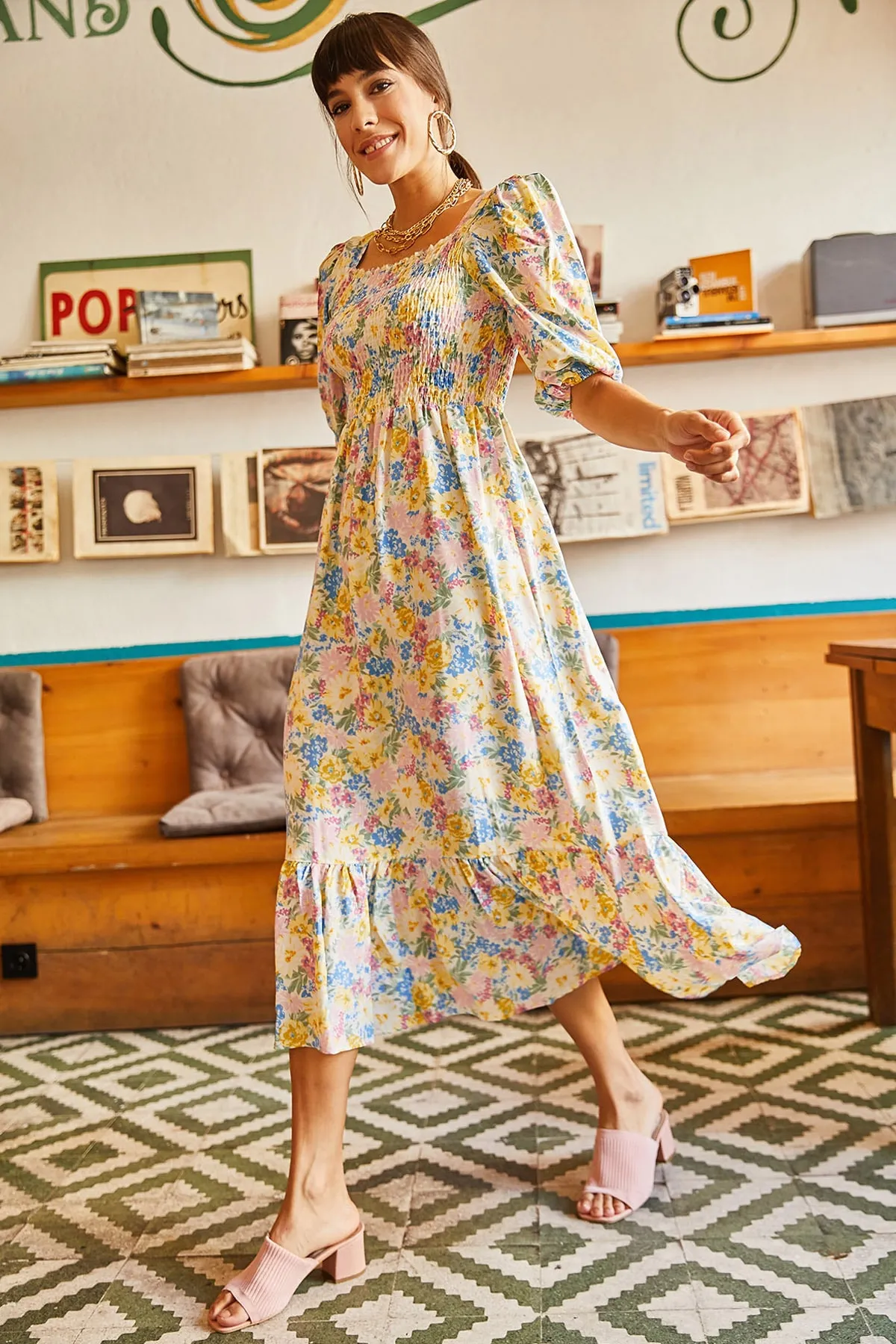 Olalook  Gelbblaues Gimped-Freizeitkleid aus gewebter Viskose für Damen ELB-19001483