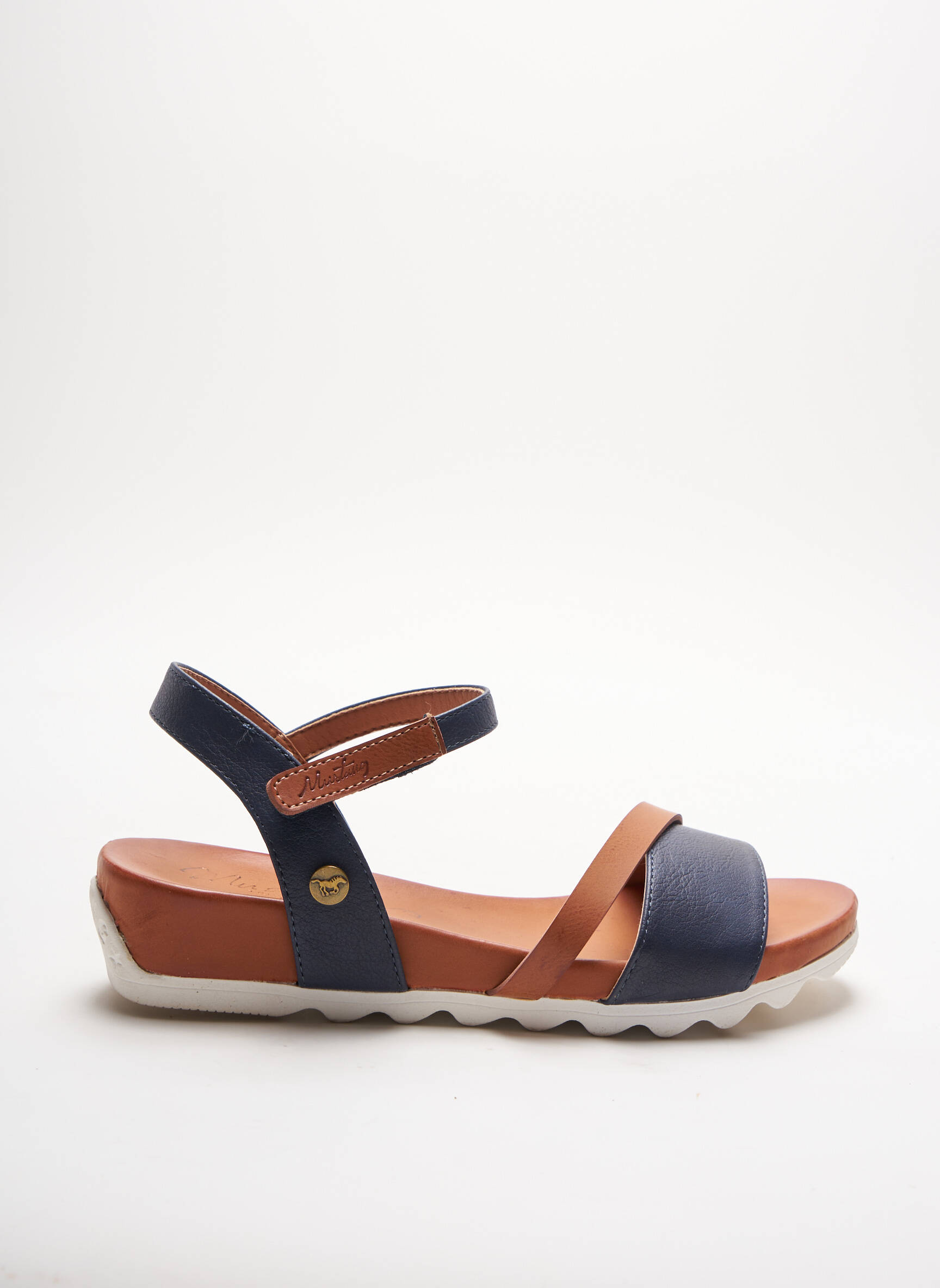 Mustang Sandales Nu Pieds Femme couleur bleu