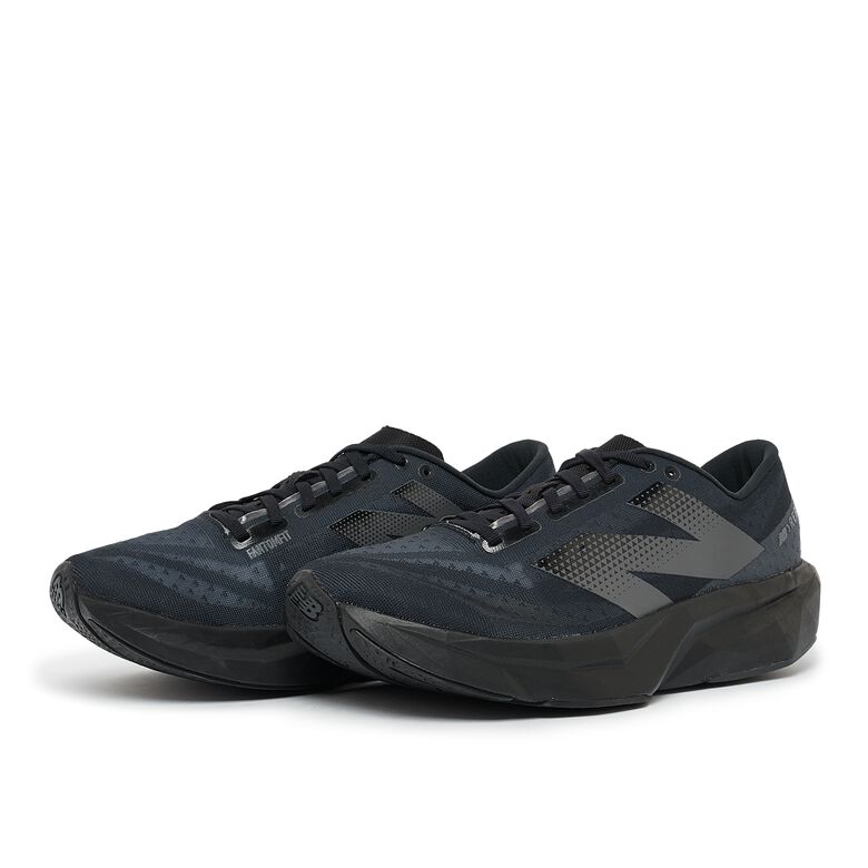 New Balance FuelCell Rebel v4 