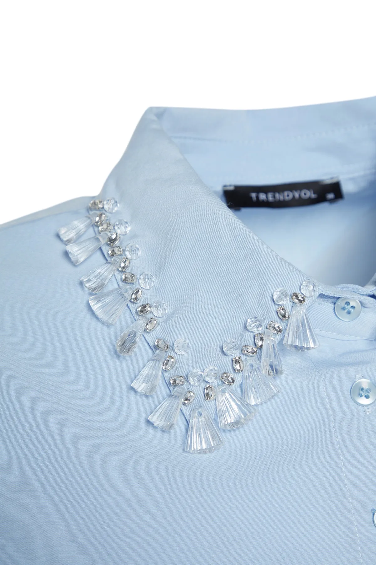 Trendyol Modest  Blaues Hemd aus gewebter Baumwolle mit Kragen und Accessoire-Details TCTSS23TG00014