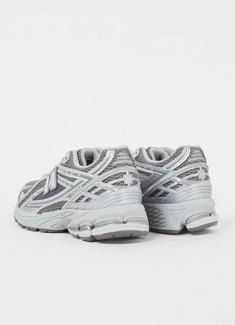 Αθλητικά παπούτσια New Balance 1906R με λεπτομέρειες από πλέγμα