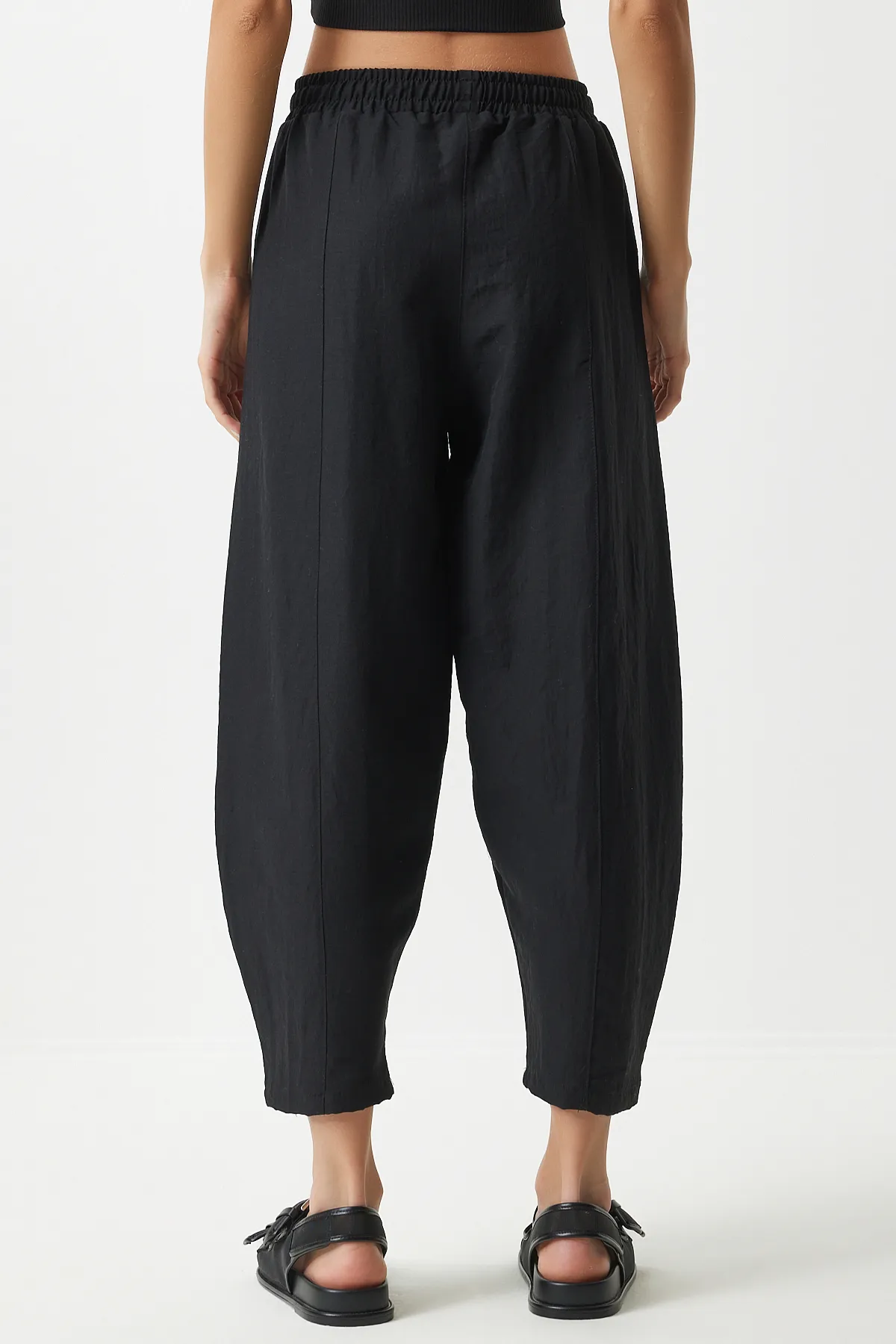 Happiness İstanbul  Schwarze Shalwar-Hose aus Leinenviskose mit Taschen für Damen CV00001