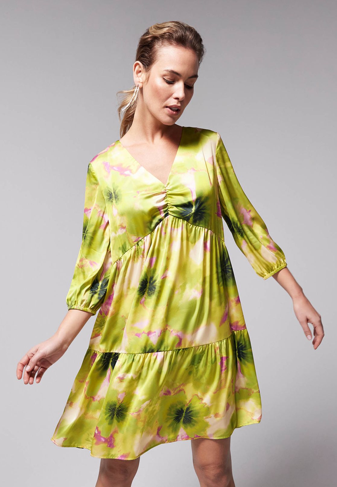 Stufenkleid mit Aufdruck
