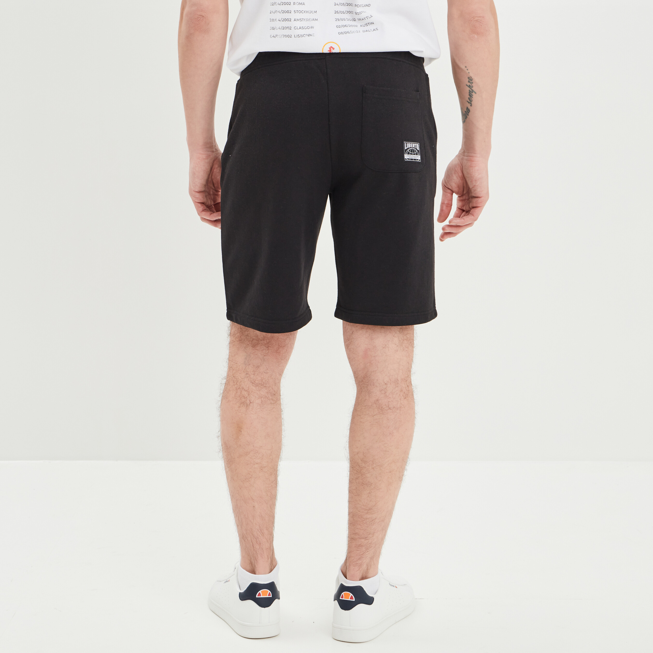 Jogging-Short droit avec poches noir homme | La Halle