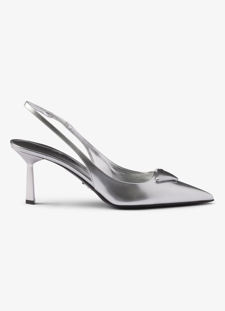 Prada nahkainen olkalaukku metallinhohtoisella viimeistelyllä