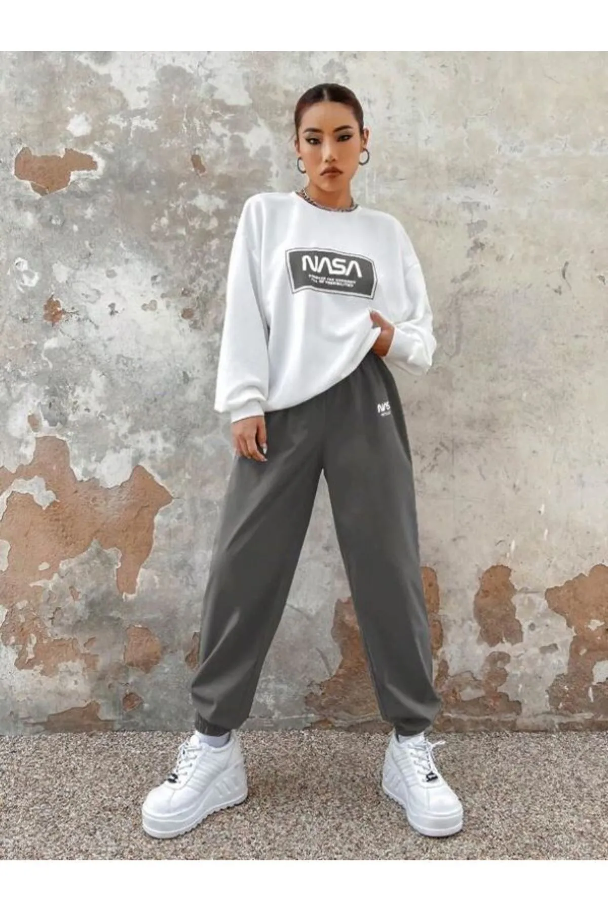 Know  Weißes, geräuchertes NASA-bedrucktes, übergroßes Bottom-Top-Trainingsanzugset für Damen