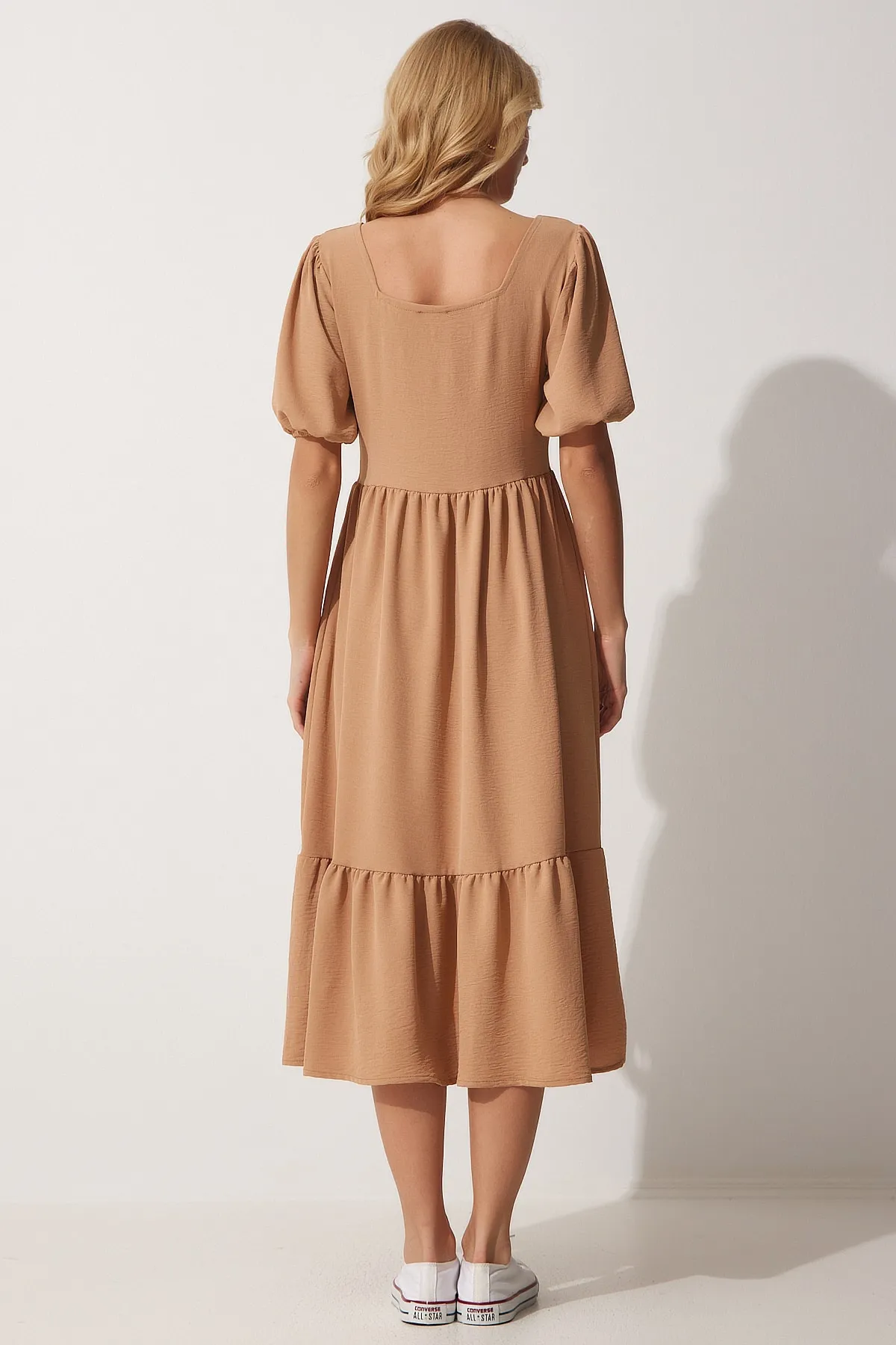 Happiness İstanbul  Damen-Sommer-Ayrobin-Kleid mit quadratischem Kragen in Keksform ZH00023