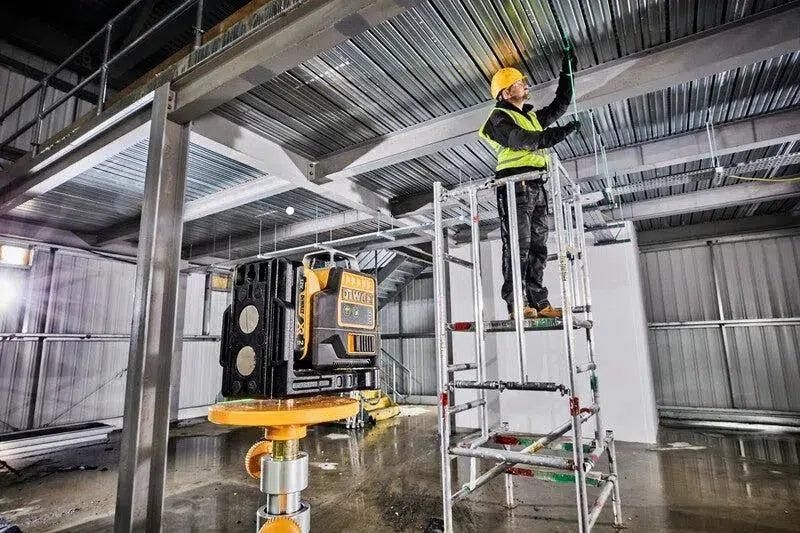DeWalt DCE0811D1G-QW önszintező keresztvonalas lézer, 360 fokos, zöld sugár, 10,8 V, 2,0 Ah, lítium-ion akkumulátorral