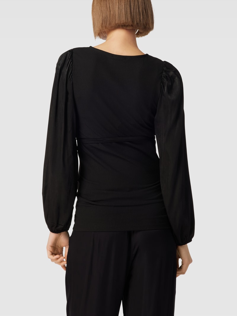 Longsleeve in Wickel-Optik in schwarz
