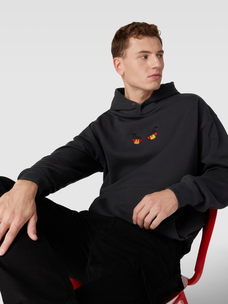 Hoodie mit Motiv-Stitching Modell 'MALAPARTE' in schwarz