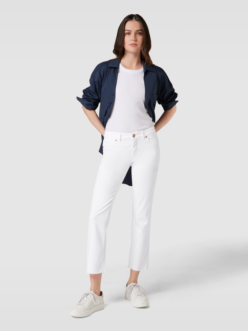 Jeans mit ausgefransten Beinabschlüssen Modell 'CLAIRE CROPPED' in weiß