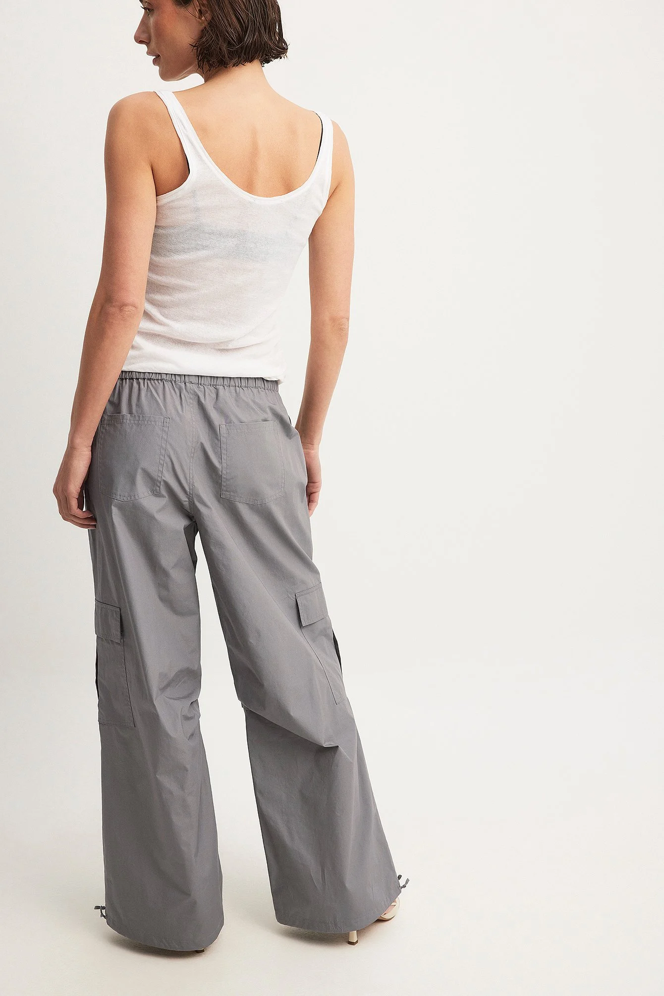 Lockere Cargohose mit halbhoher Taille und Kordelzug
