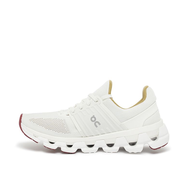 ON Wmns Cloudswift Suma undyed-white/ivory