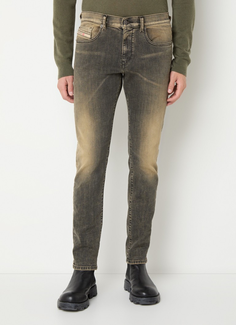 Jeansy Diesel D-strukt slim fit 2019 z kolorowym przetarciem