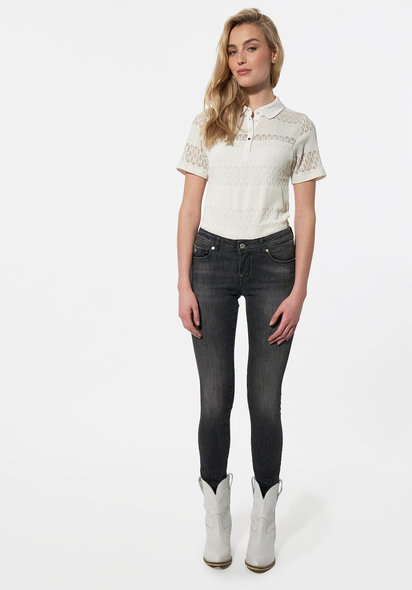 LOKA   Jean slim noir Femme