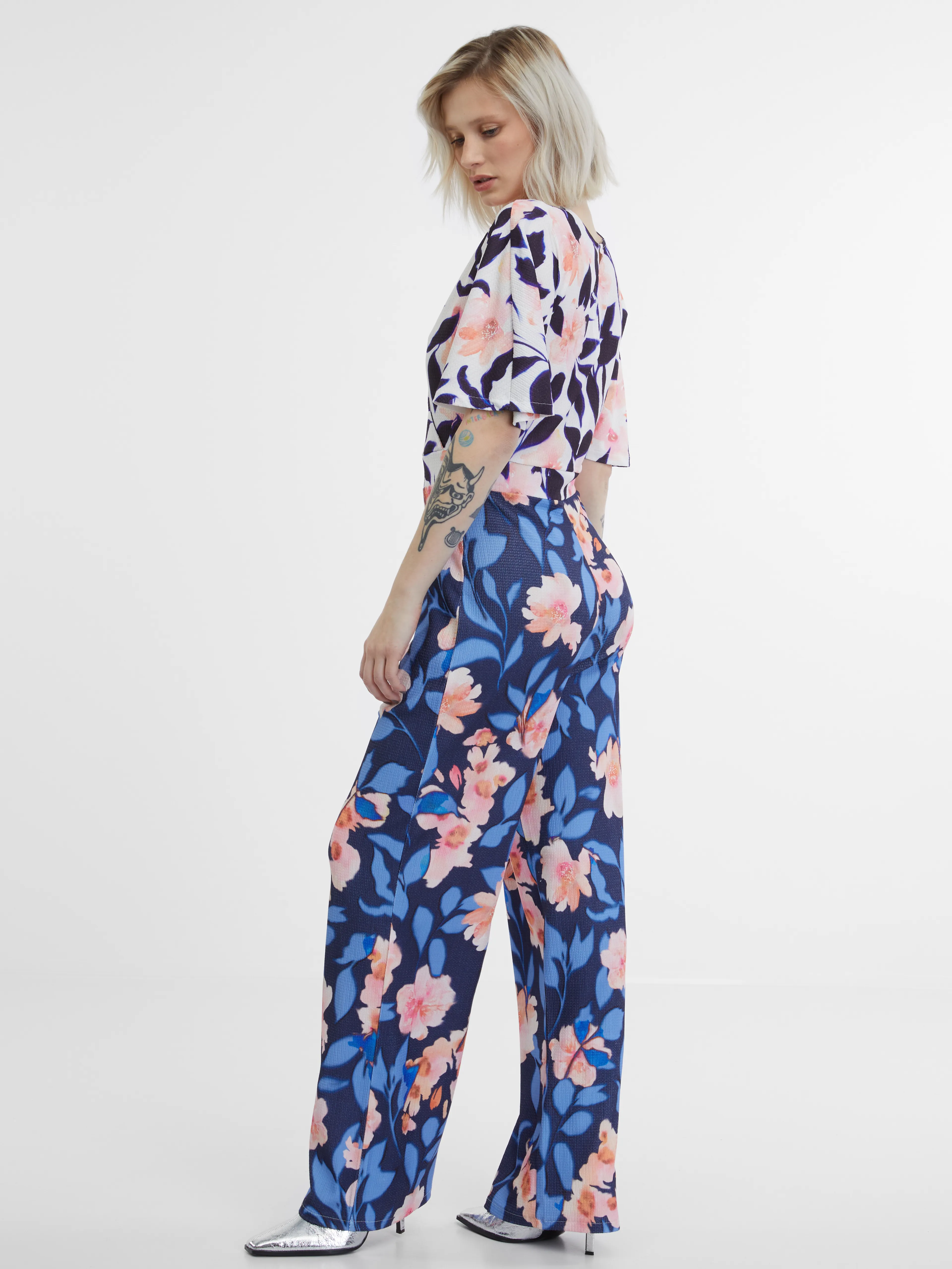 Dunkelblauer Damen-Blumen-Overall ORSAY